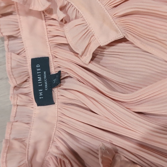 Pleated Blouse peach color - Picture 2 of 4